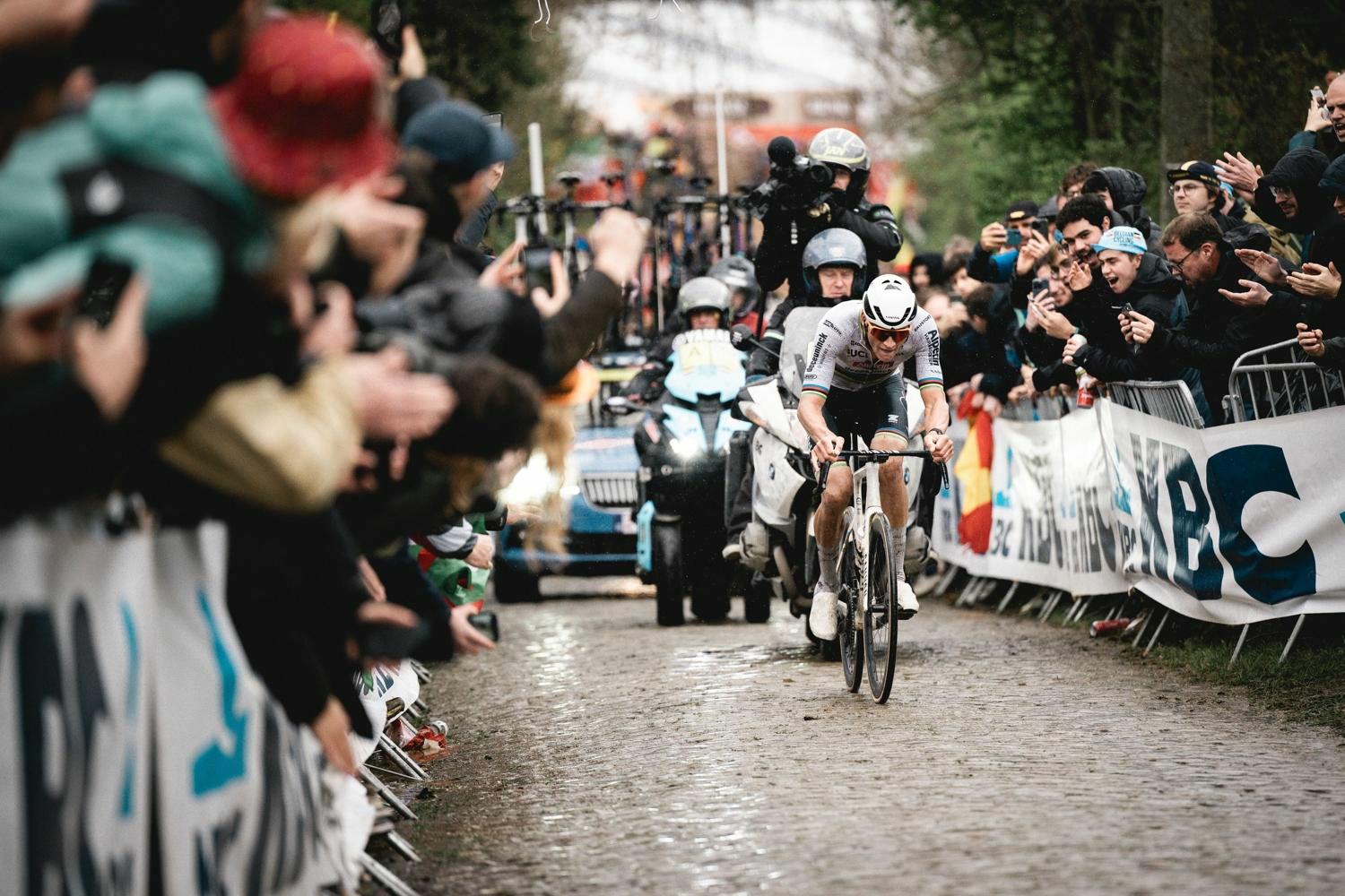 Experience Tour of Flanders as a VIP